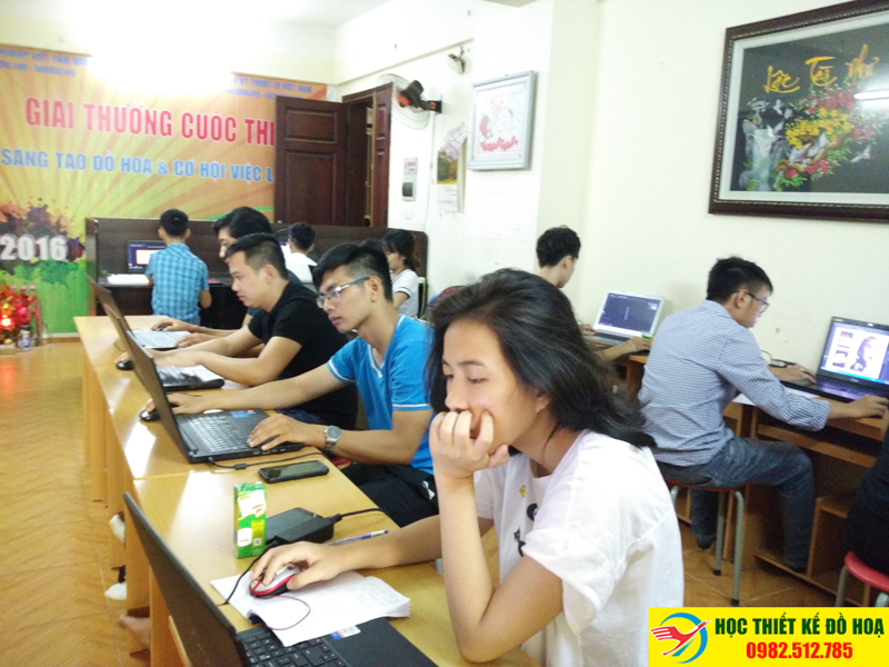 Lớp học Illustrator tại Việt Tâm Đức